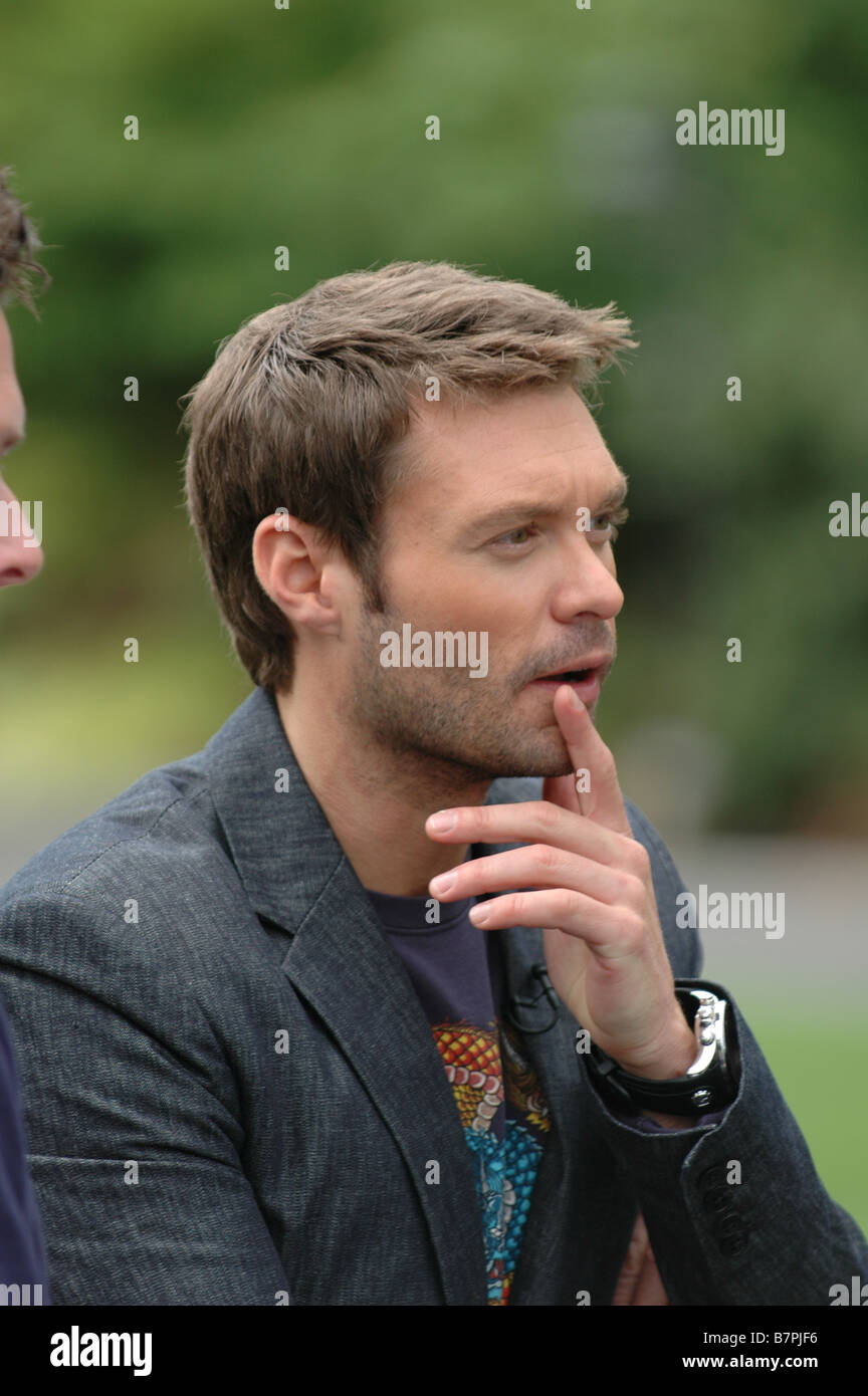Ryan Seacrest presso American Idol auditions in Seattle Autunno 2006 Foto Stock