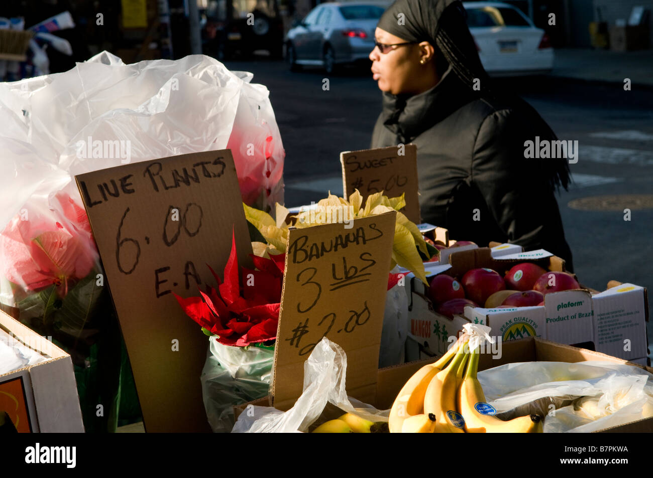 Frutta in stallo il colorato mercato italiano vicino a South Street a Philadelphia. Foto Stock