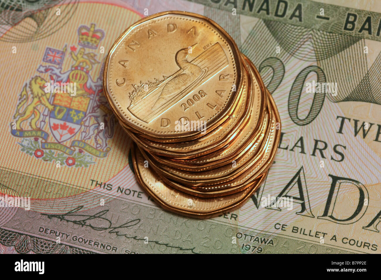Canadian denaro (pila di monete in dollari) Foto Stock