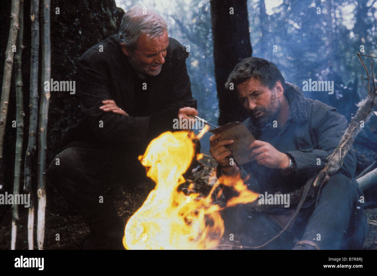 Un couteaux tirés Anno: 1997 - Il bordo Anno: 1997 USA Anthony Hopkins, Alec Baldwin diretto da Lee Tamahori Foto Stock