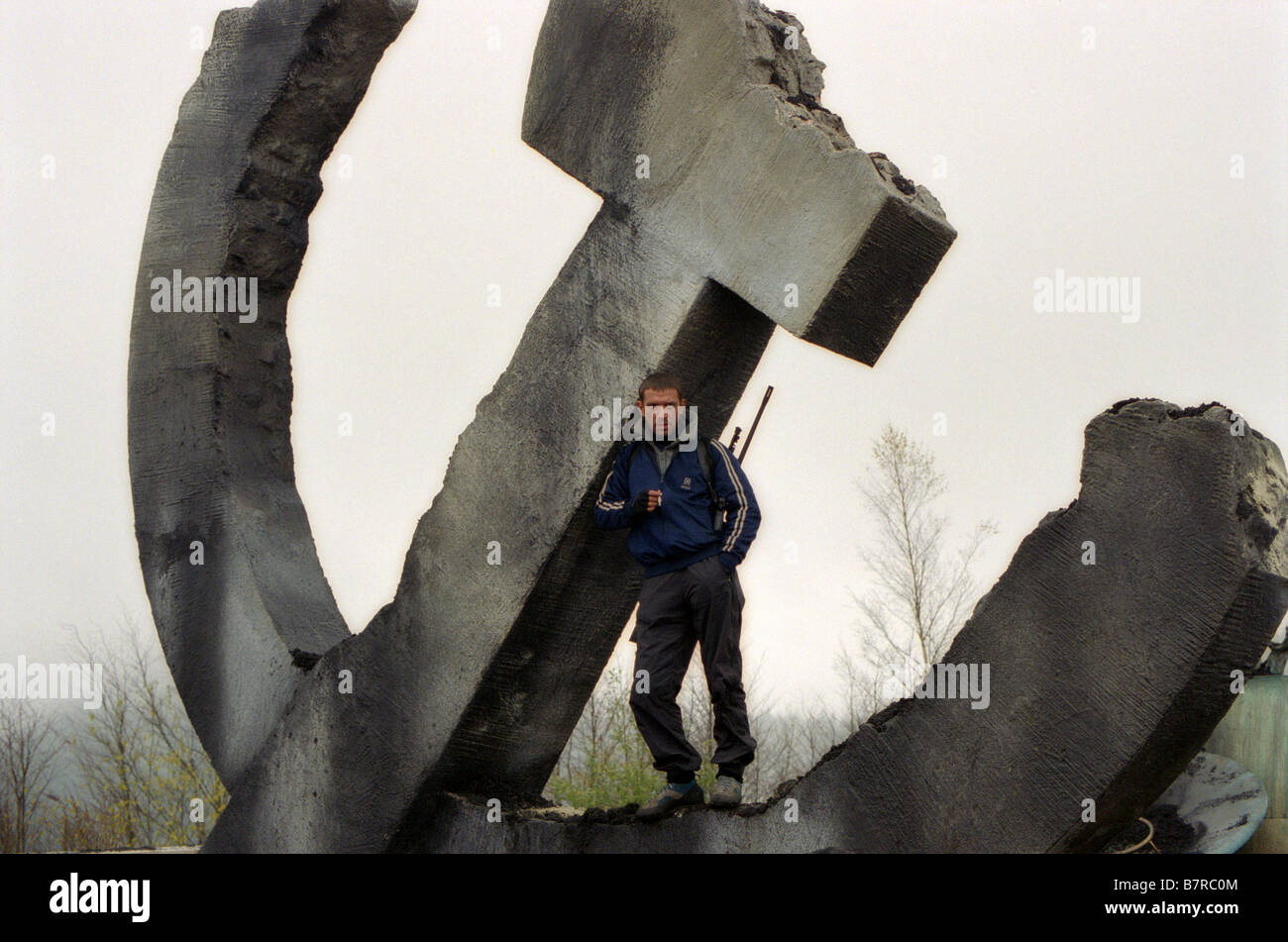 Dietro le linee nemiche Anno: 2001 USA Vladimir Mashkov Direttore: John Moore Foto Stock