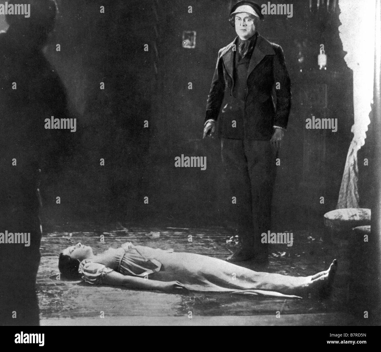 Der Student von Prag lo studente di Praga Anno: 1913 - Germania Paul Wegener Grete Berger registi: Hanns Heinz Ewers, Stellan Rye basato su una poesia di Alfred de Musset e una storia di Edgar Allen Poe (William Wilson) Foto Stock