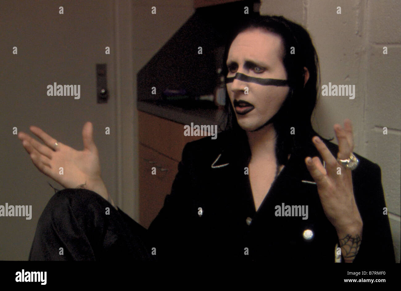 Bowling for Columbine Bowling for Columbine Anno: 2002 - Marilyn Manson Direttore: Michael Moore Foto Stock