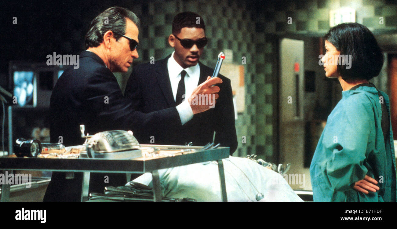 Men in Black Anno: 1997 USA Direttore: Barry Sonnenfeld Will Smith Tommy Lee Jones, Linda Fiorentino Foto Stock