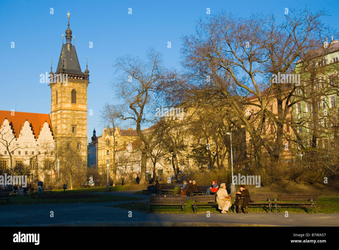 Karlovo namesti il Charles Square in inverno Nove Mesto la città nuova di Praga Repubblica Ceca Europa Foto Stock