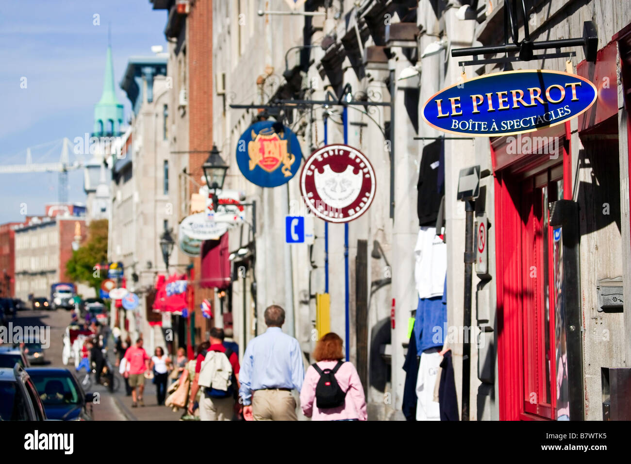 I cartelli lungo Rue Saint-Paul nella parte vecchia di Montreal, Montreal, Quebec, Canada. Foto Stock