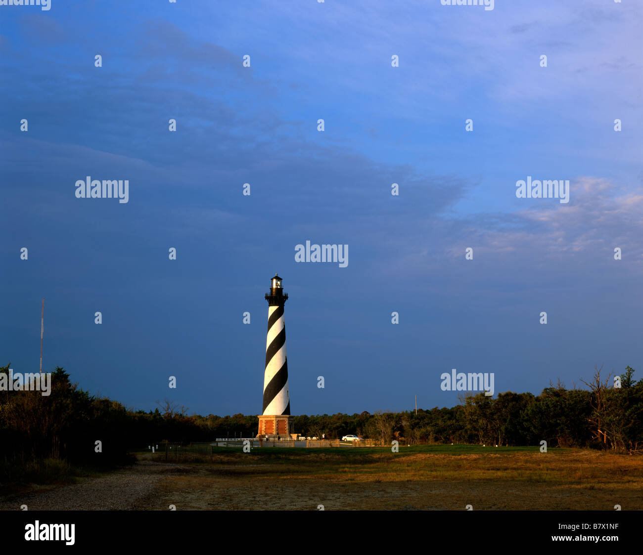 CAROLINA DEL NORD - Sunrise a Cape Hatteras Lighthouse vicino a Buxton in Cape Hatteras National Seashore. Foto Stock