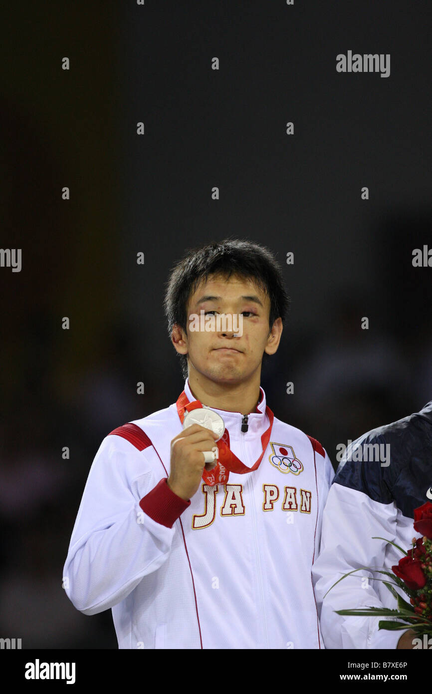 Tomohiro Matsunaga JPN Agosto 19 2008 Wrestling festeggia sul podio dopo la 55kg mens freestyle di Pechino in occasione dei Giochi Olimpici di Pechino 2008 Cina Foto di Koji Aoki AFLO SPORT 0008 Foto Stock