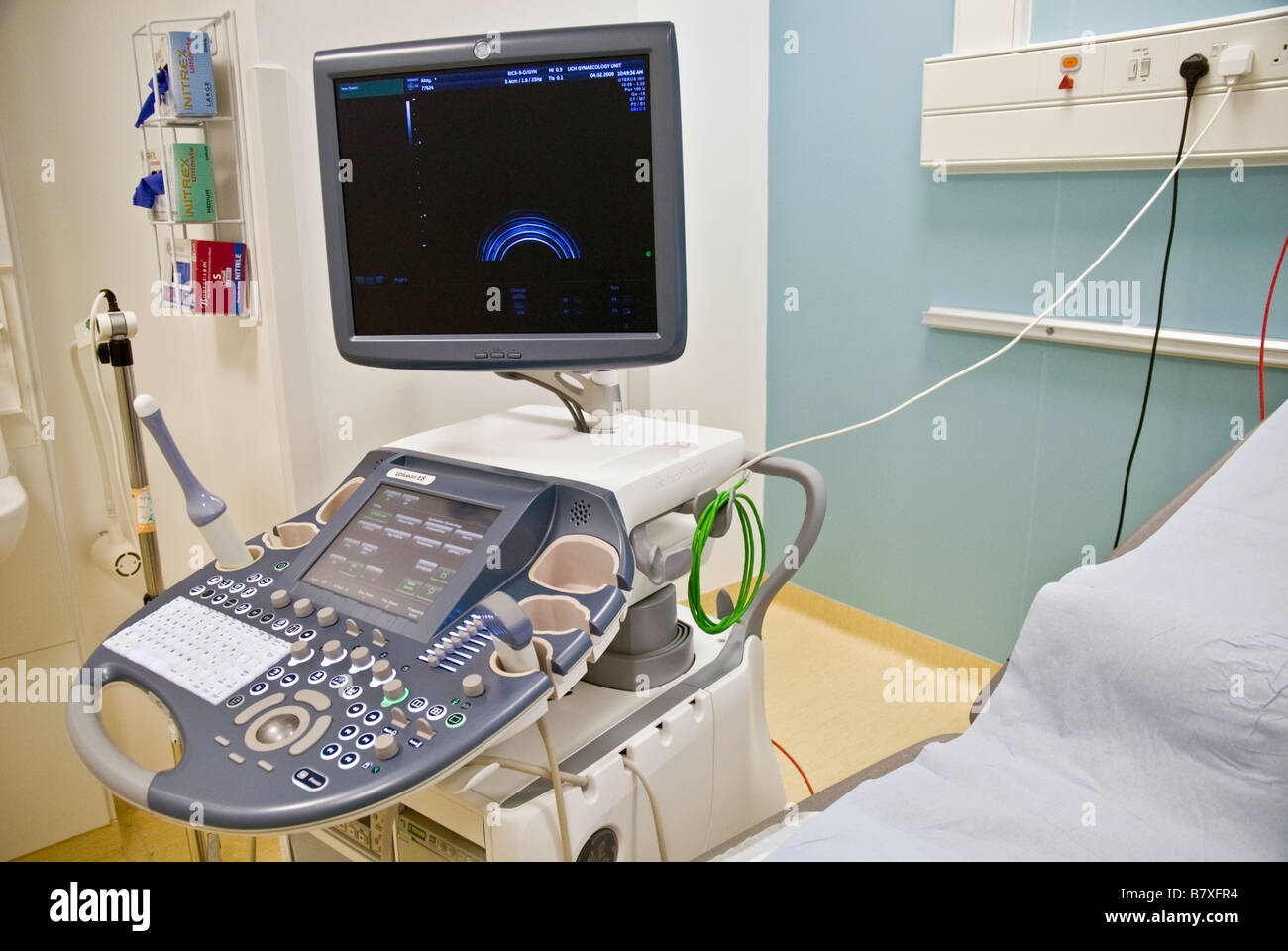 UCL HOSPITAL nascita apparecchiature di scansione e camera di prova Foto Stock
