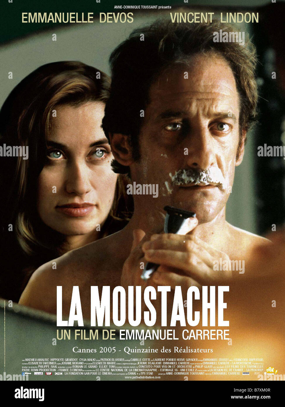 La baffi Anno: 2005 - FRANCIA DIRETTORE: Emmanuel Carrere poster (Fr Foto  stock - Alamy