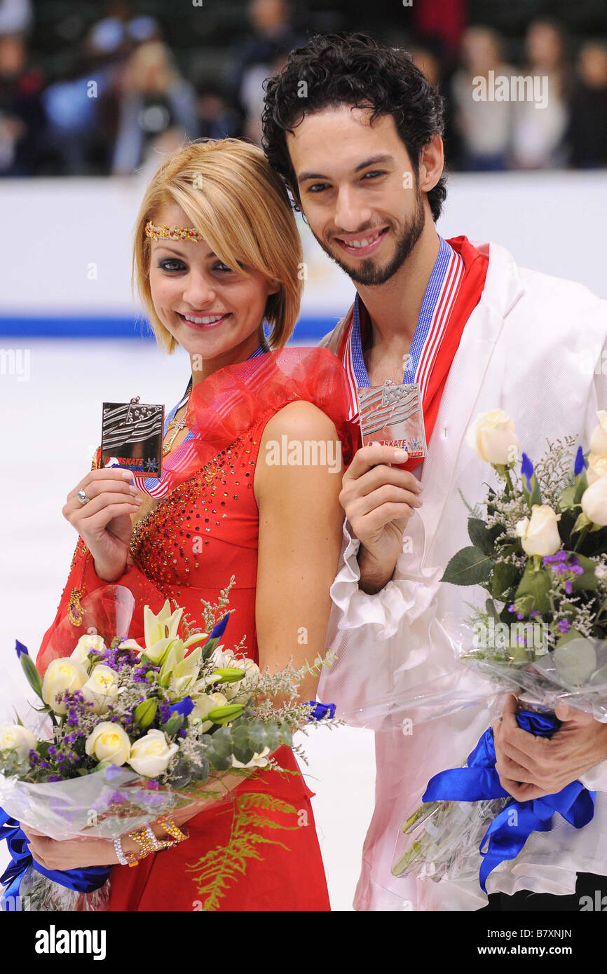 Tanith Belbin Benjamin Agosto USA 26 ottobre 2008 di Pattinaggio di Figura ISU Grand Prix di Pattinaggio di figura 2008 2009 2008 Skate America danza su ghiaccio Cerimonia di vittoria a Comcast Arena Everett USA FOTO DI Daiju Kitamura AFLO SPORT 1045 Foto Stock
