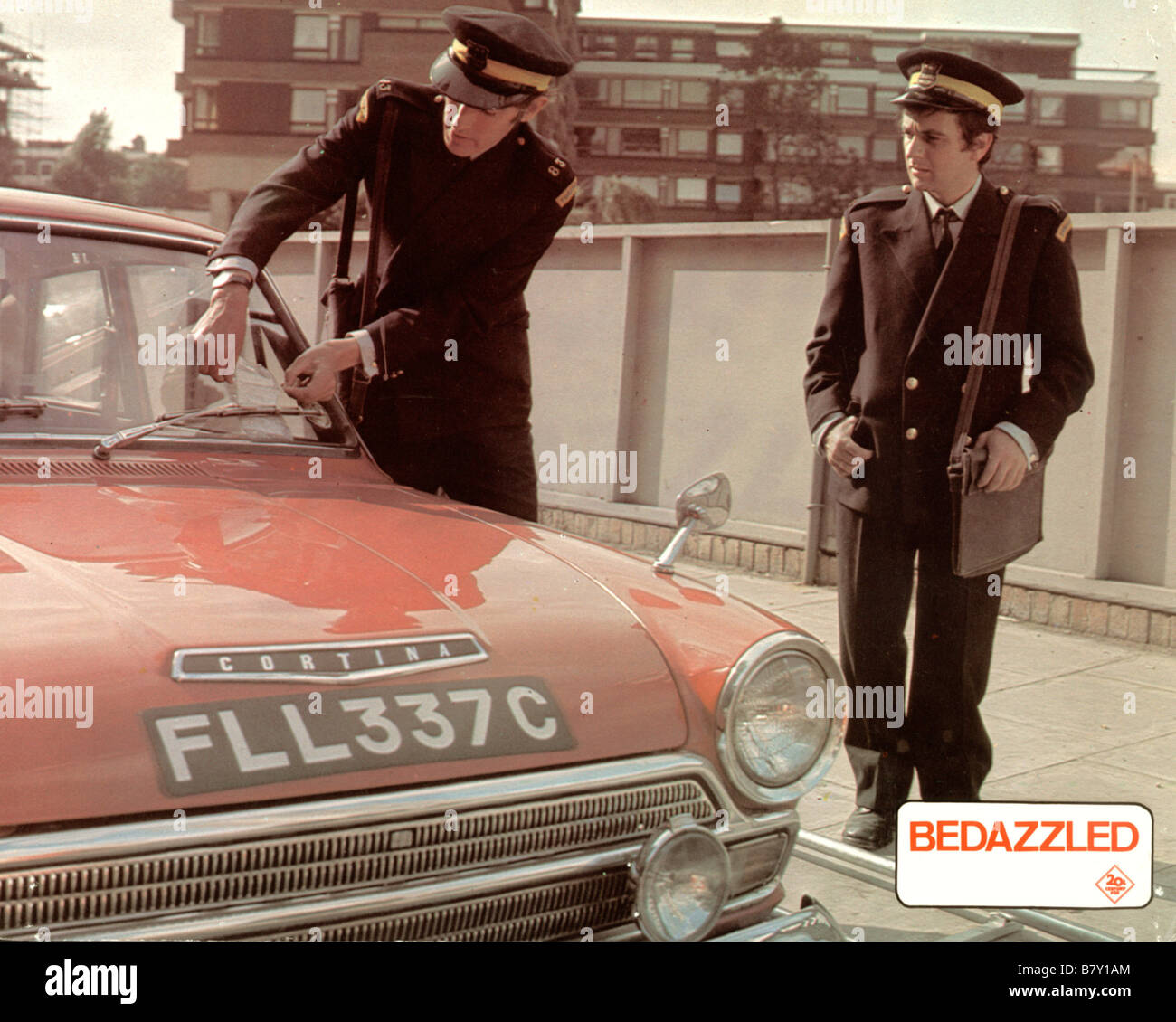 Fantasmes Bedazzled Anno: 1967 - Regno Unito Peter Cook , Dudley Moore Direttore: Stanley Donen Foto Stock