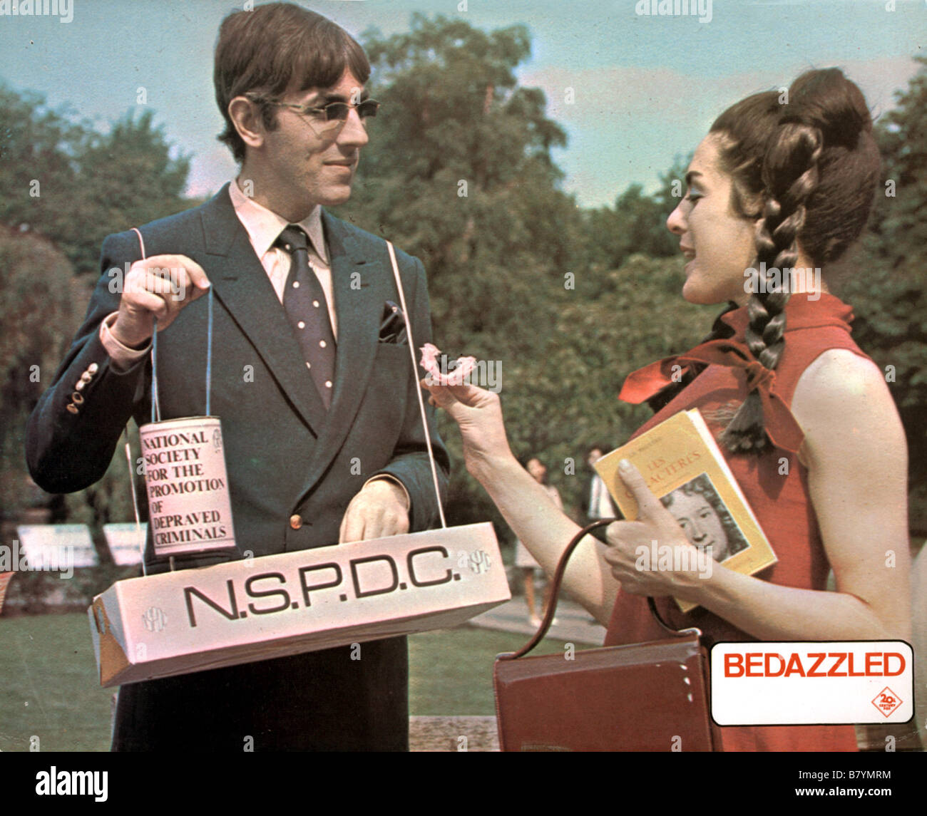 Fantasmes Bedazzled Anno: 1967 - Regno Unito Peter Cook Direttore: Stanley Donen Foto Stock
