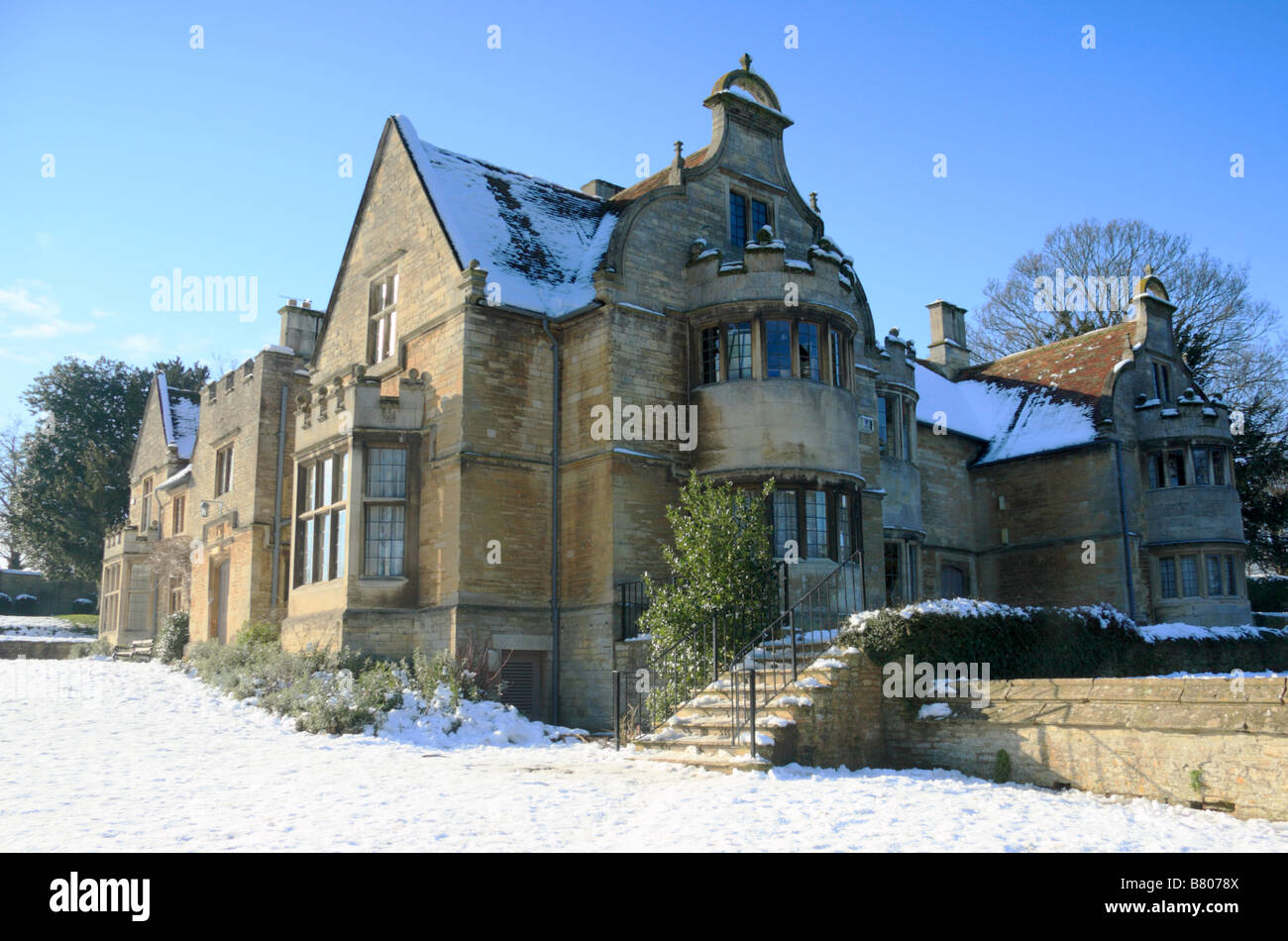 Rushden Hall, Northamptonshire e Elizabethan manor house, originariamente di proprietà della famiglia Sartoris Foto Stock
