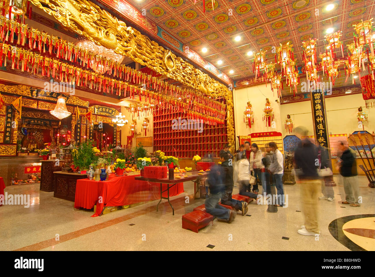 Interno del Tempio Thien Hau, un tempio taoista nella Chinatown di Los Angeles. Foto Stock