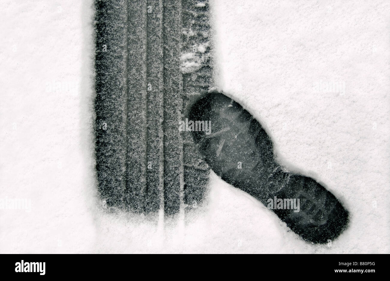 Battistrada del pneumatico e ingombro nella neve Foto Stock
