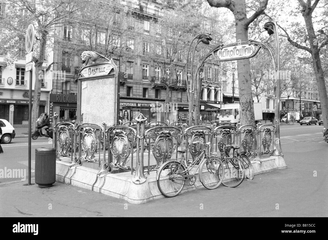 Città di Parigi Metro Bastille di ingresso in stazione Foto Stock