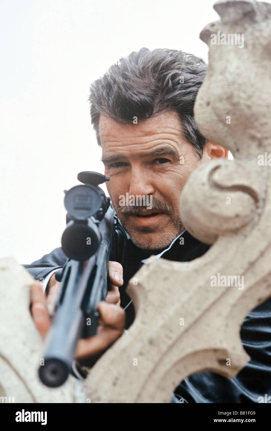 Il matador Anno: 2005 USA Pierce Brosnan Direttore: Richard Shepard Foto Stock