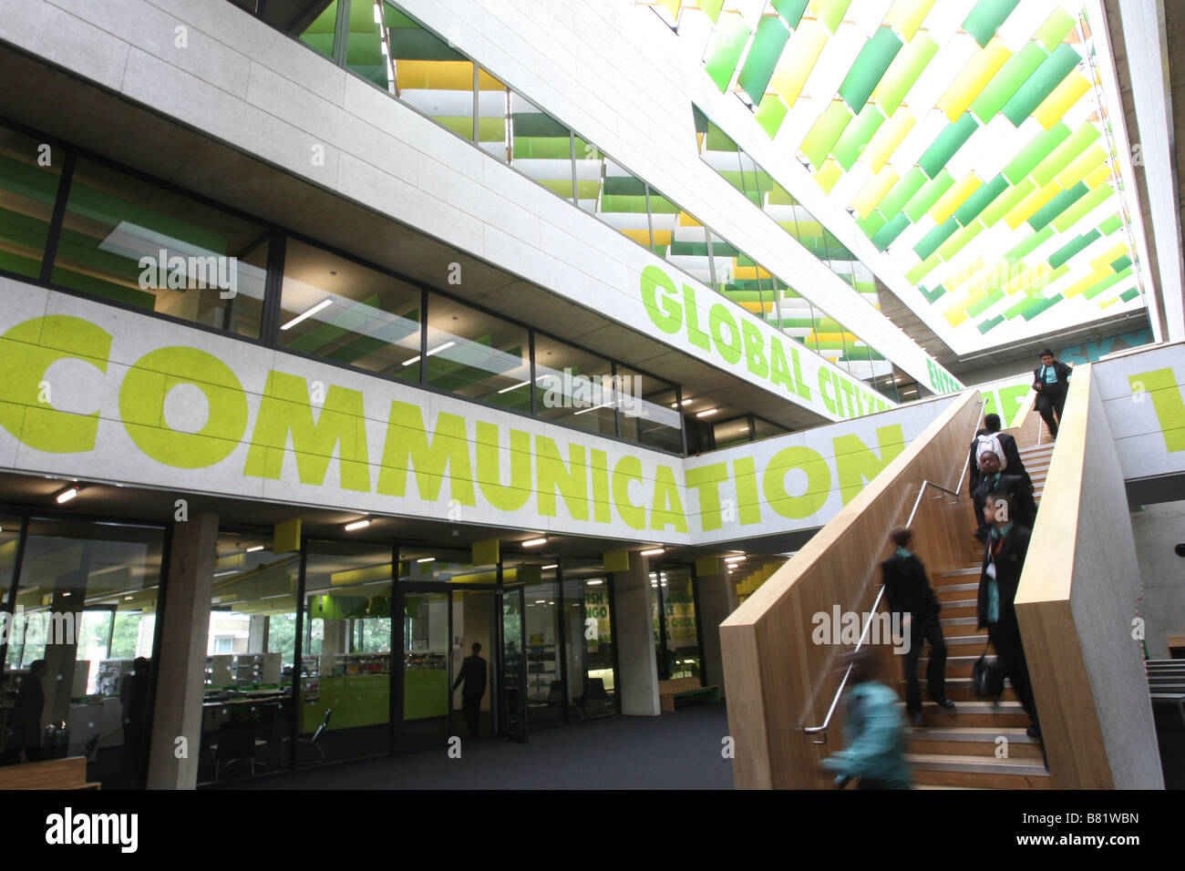 Interno della nuova costruzione Westminster Academy, una scuola per i bambini da 11-18 anni. Edificio ha vinto il premio di architettura Foto Stock