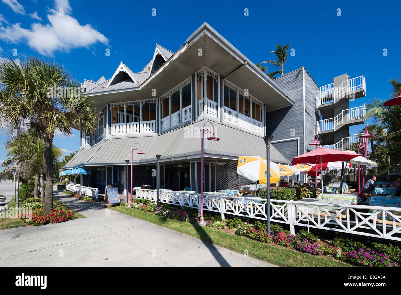 La Hurricane Bar e ristorante sul golfo modo passare una griglia, St Pete Beach, costa del Golfo della Florida, Stati Uniti d'America Foto Stock