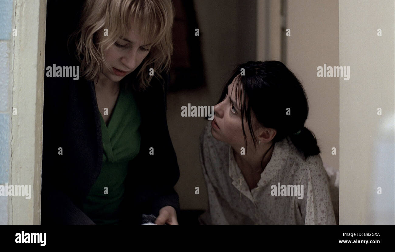 4 Luni 3 Saptamini Si 2 Zile Anno: 2007 Regia: Cristian Mungiu Anamaria Marinca, Laura Vasiliu Golden Palm - Cannes 2007 Foto Stock