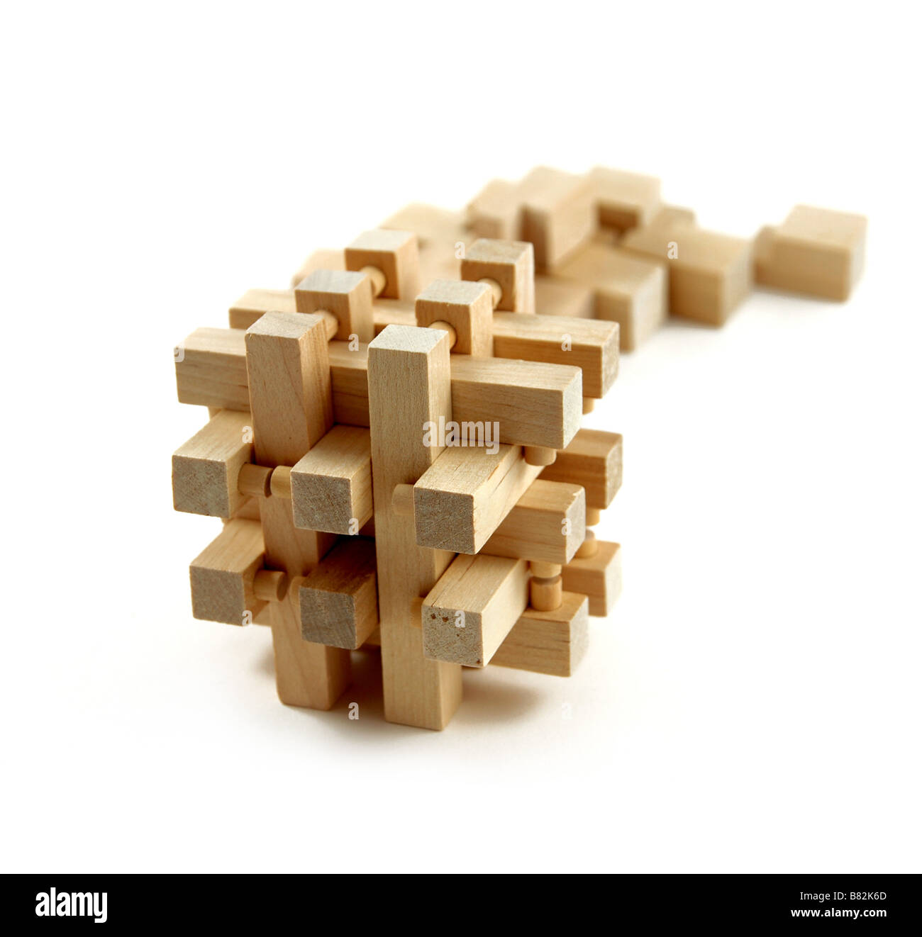 Un puzzle in legno brain teaser . Foto Stock