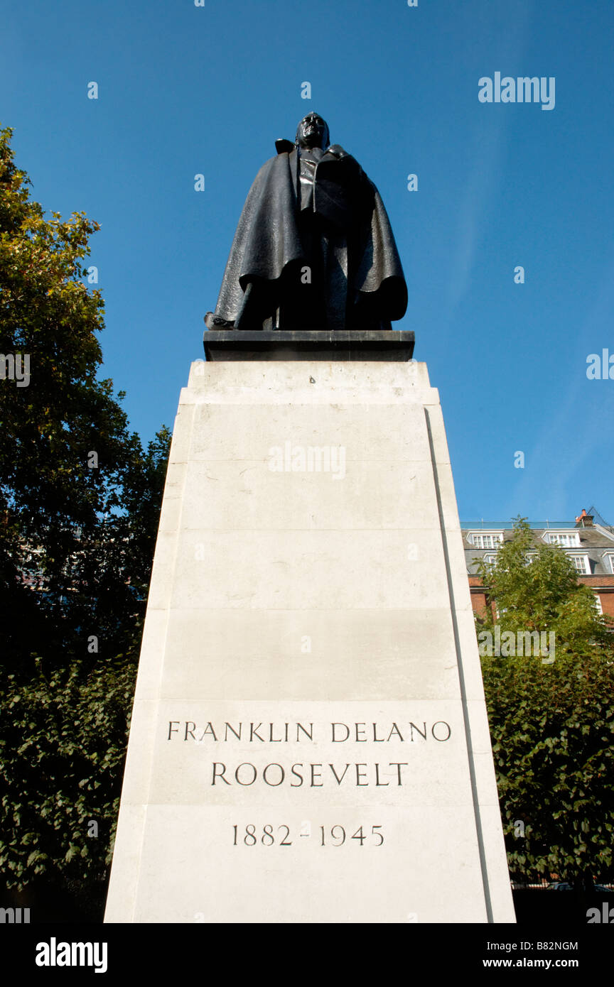 La statua di Franklin Roosevelt al di fuori dell'Ambasciata americana in Grosvenor Square Londra Foto Stock