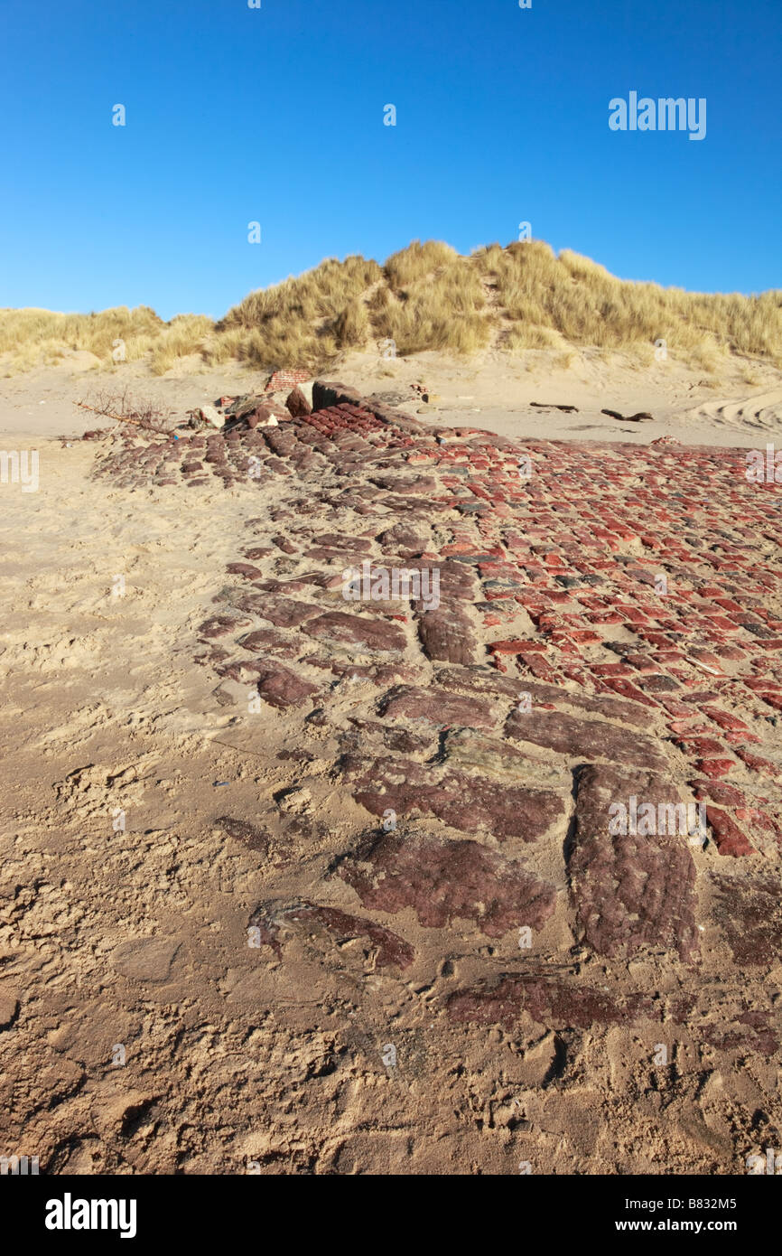 Resti della storica stazione di salvataggio a Formby punto Foto Stock