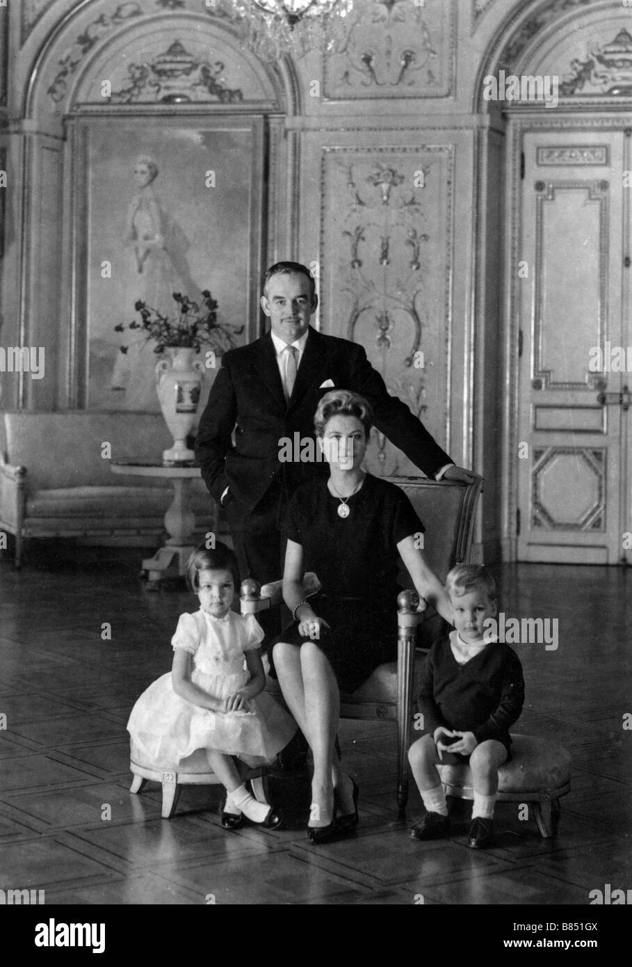 Grace Kelly Grace Kelly Le Prince Rainier III, La Princesse Grace, Le Prince Albert et la Princesse Caroline Foto Stock