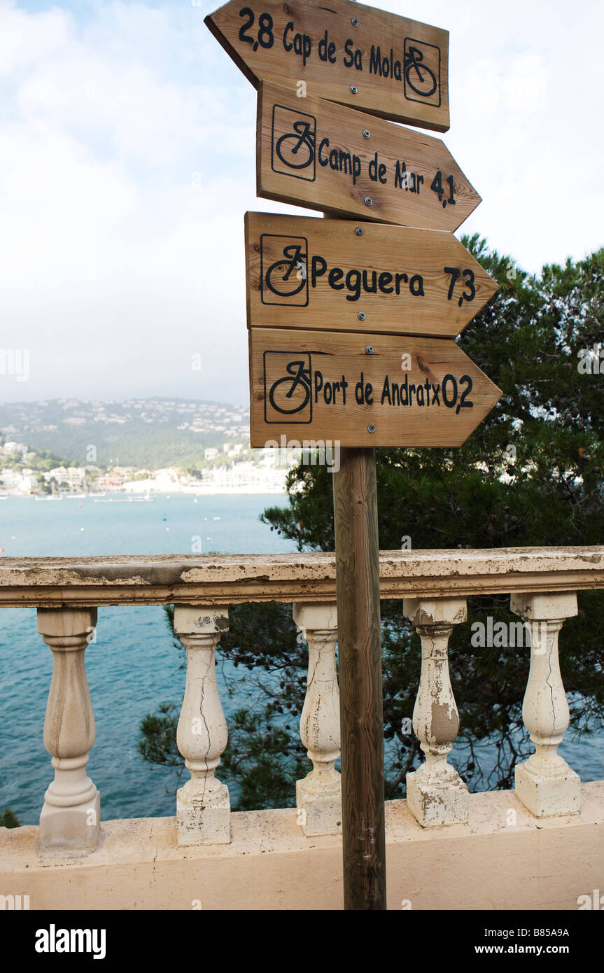Indicazioni stradali per itinerari in bicicletta in Maiorca Foto Stock