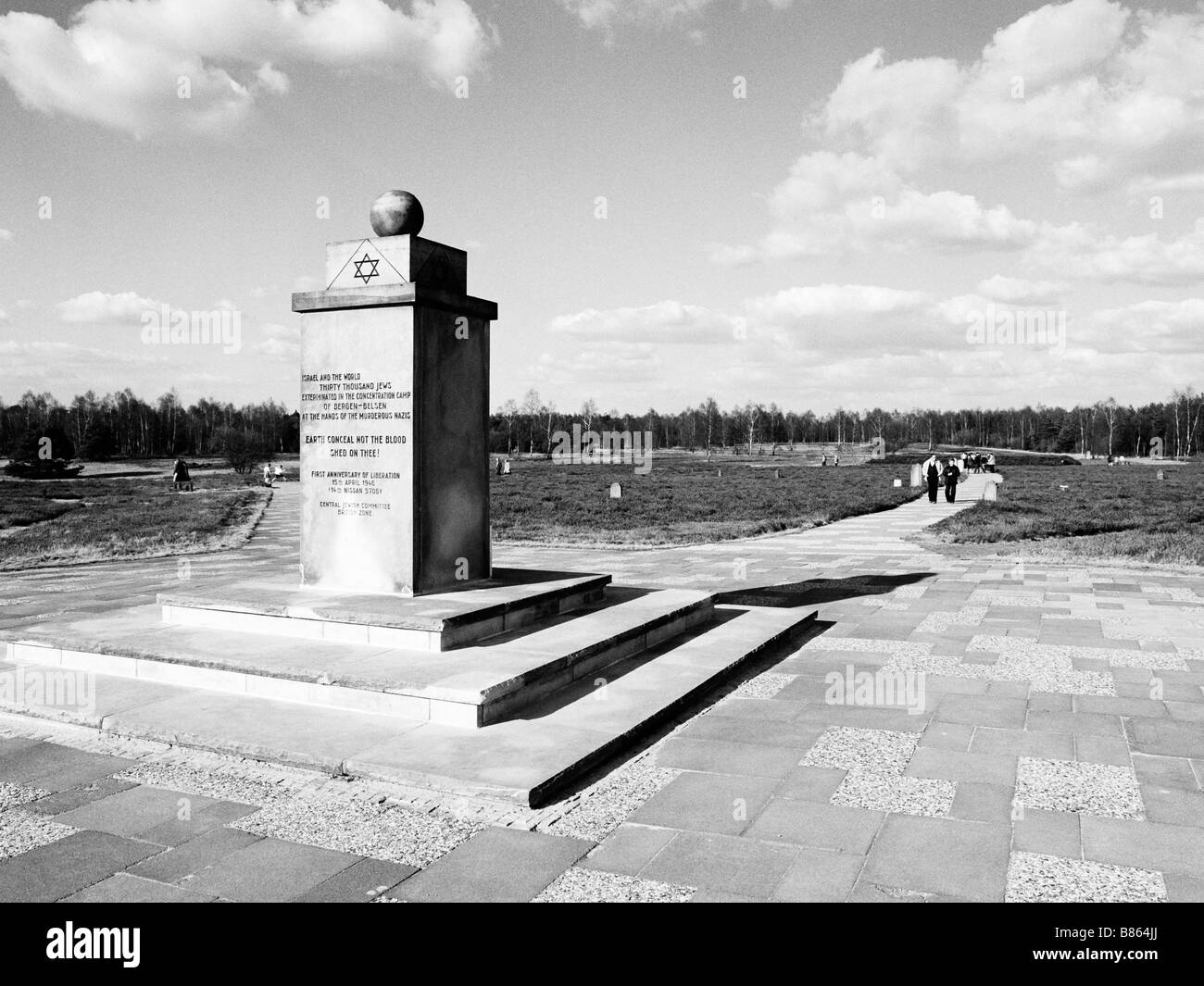 Memoriale ebreo Bergen Belsen campo di concentramento Foto Stock