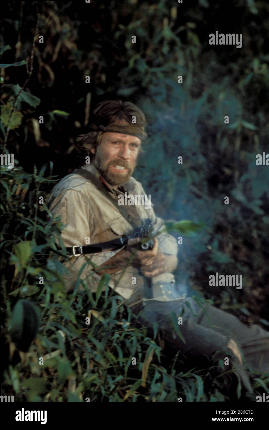 Manca in Azione 2: l'Inizio Anno: 1985 USA Chuck Norris Direttore: Lance Hool Foto Stock