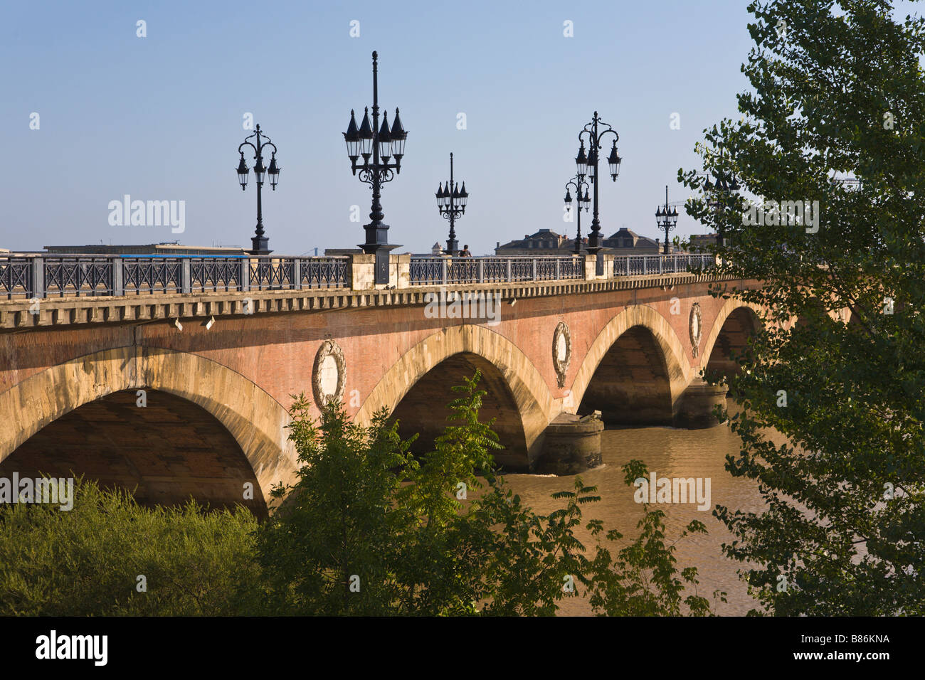 "Pont de Pierre', Bordeaux, Gironde, Francia Foto Stock