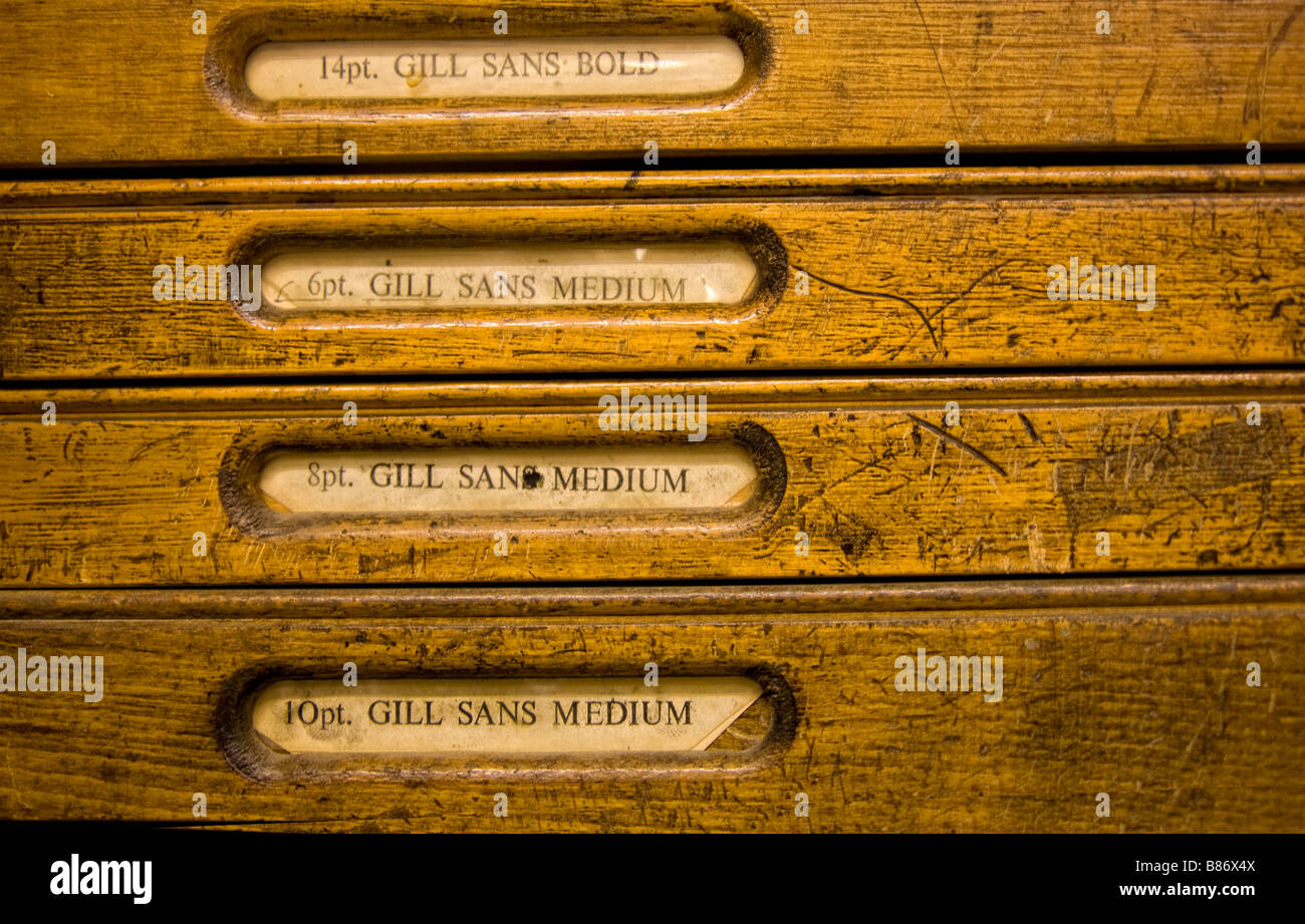 Gill Sans Bold tipo casi in cassetti per tipografia Foto Stock