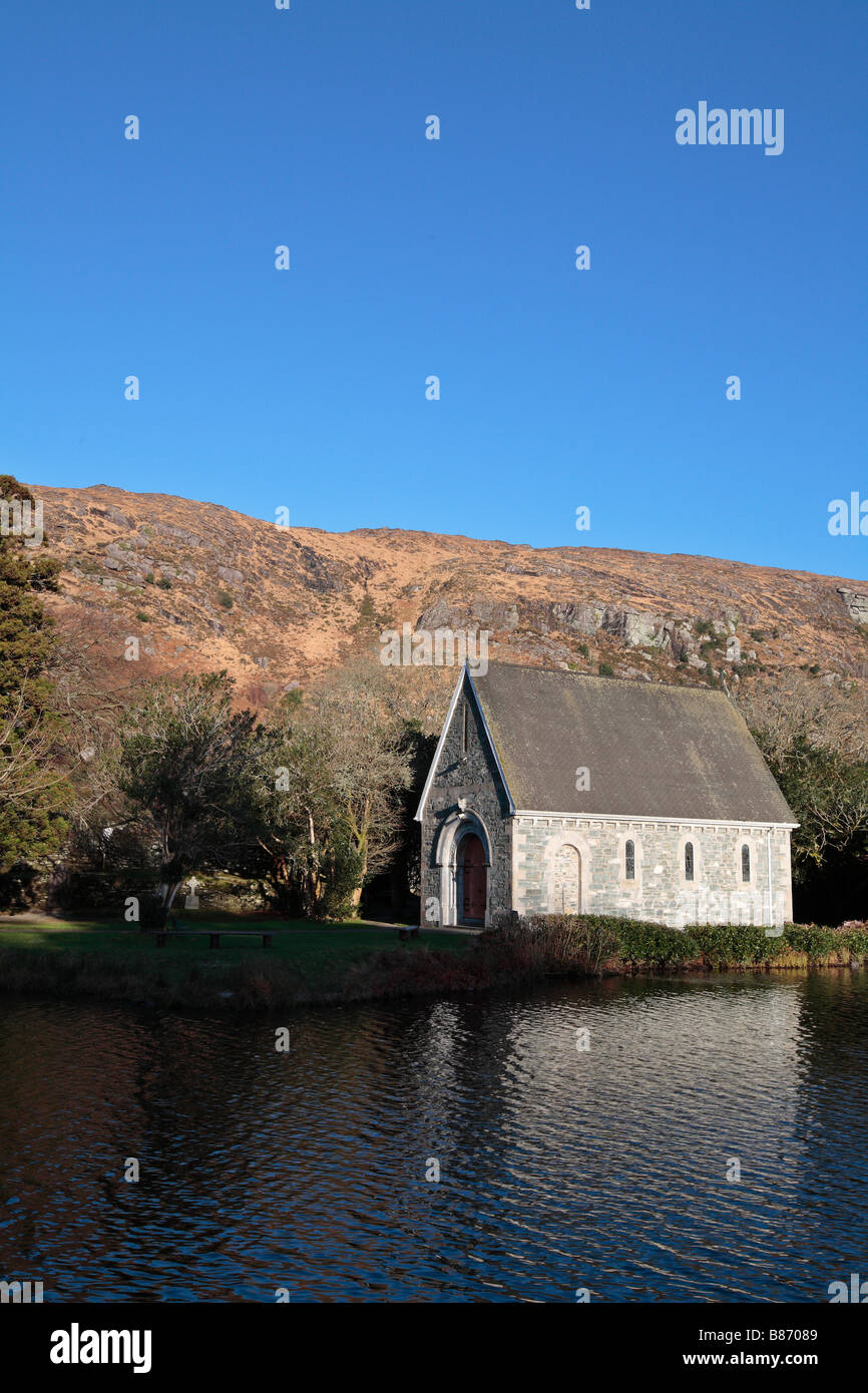 Una piccola chiesa di Gougane Barra Park Foto Stock