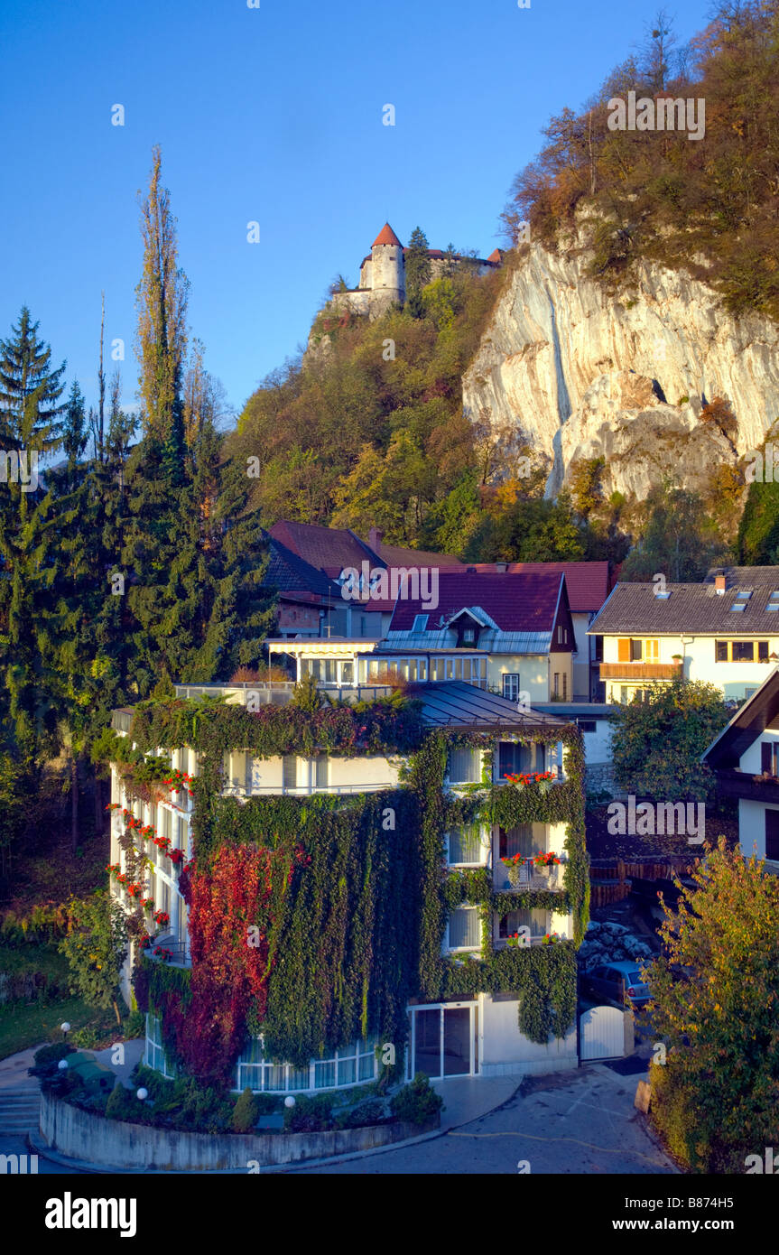 La località di Bled Slovenia con la cima del monte Castello Foto Stock