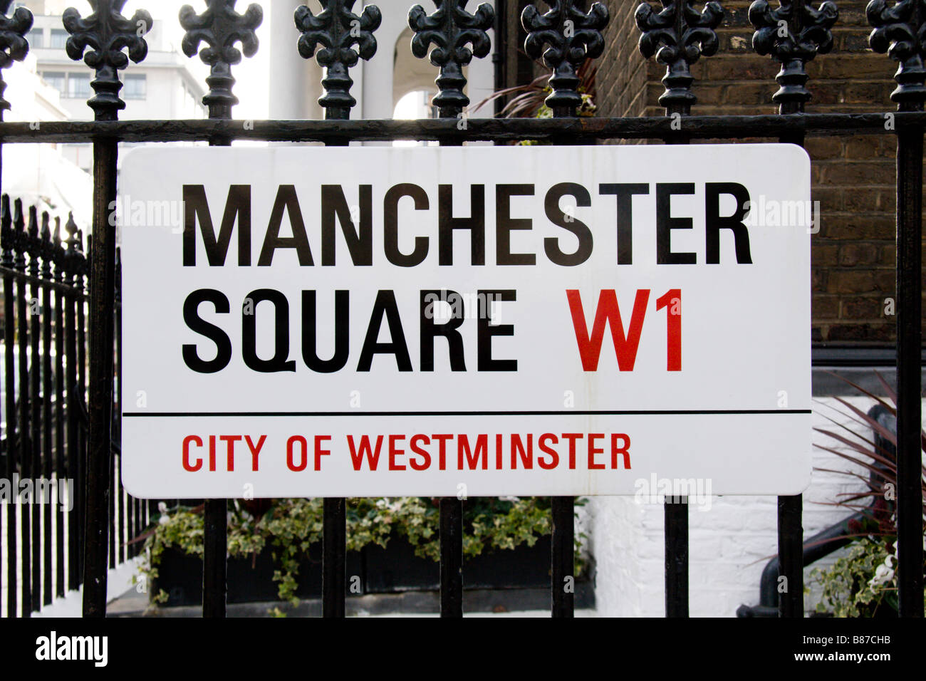 Un cartello stradale per Manchester Square, Westminster London. Gen 2009 Foto Stock