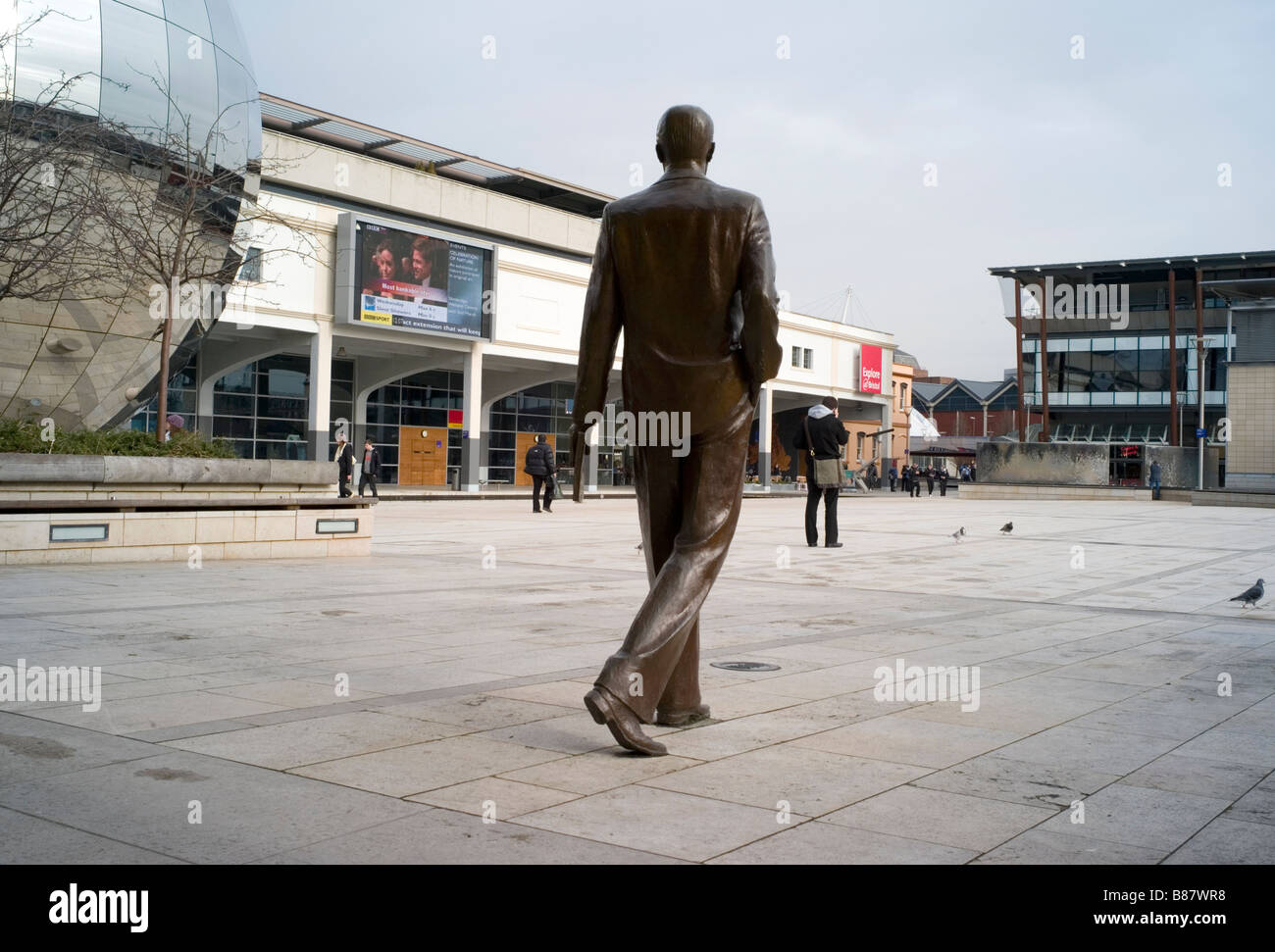 Statua in Millennium Square, Bristol, Regno Unito Foto Stock