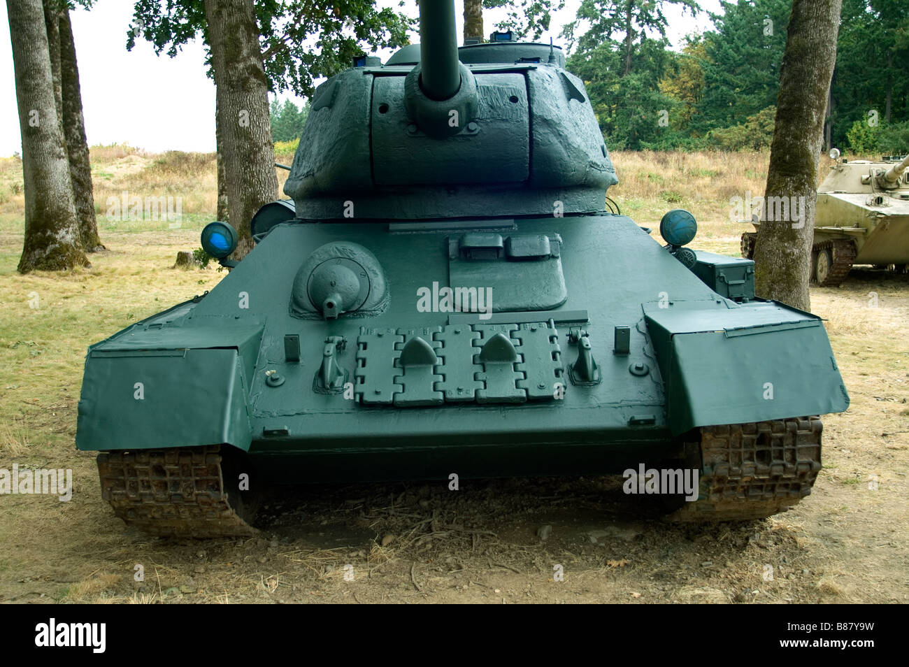 Militari esercito serbatoio di marcia serbatoi tracce Foto Stock