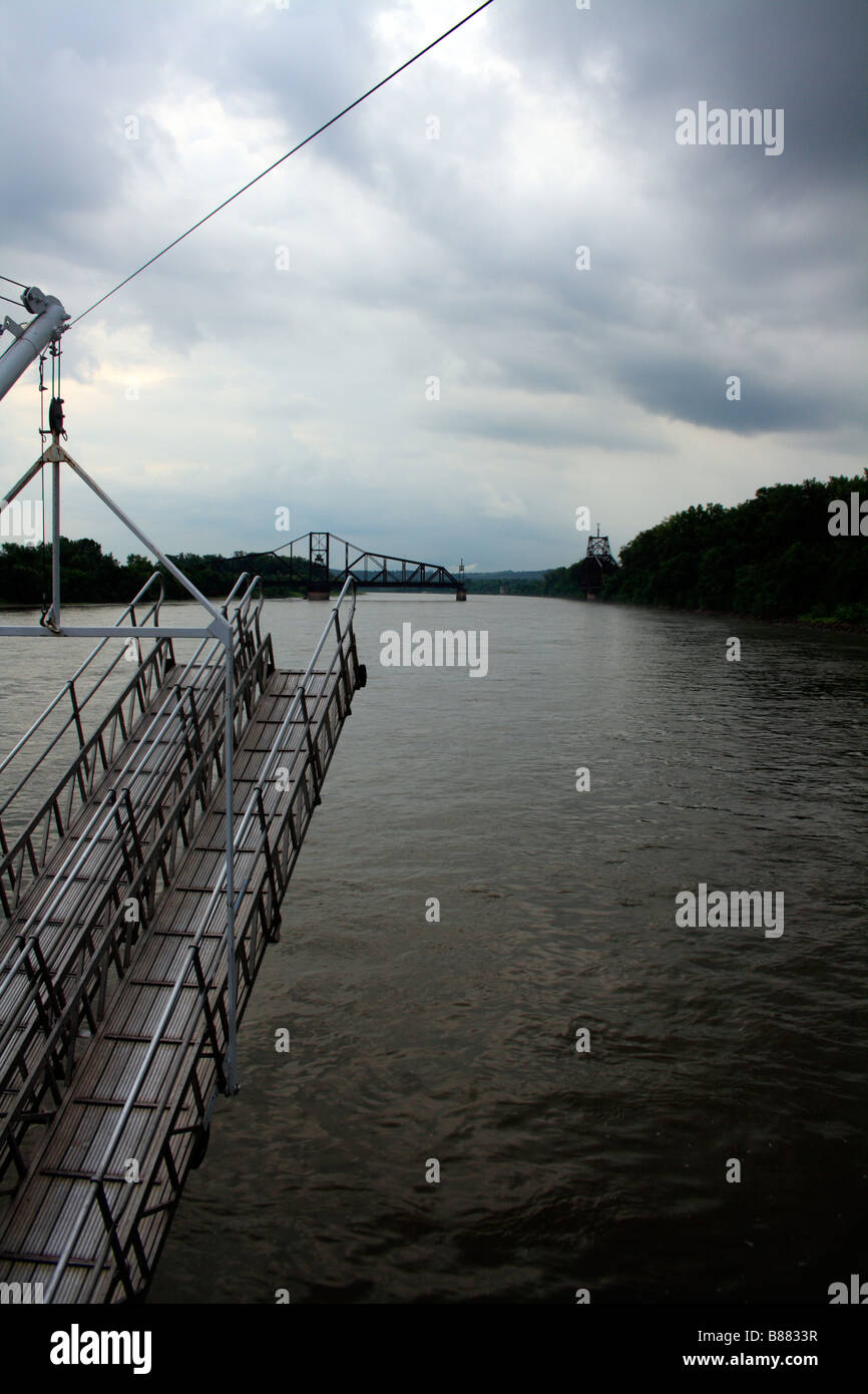 Sollevato sopra l'acqua immagini e fotografie stock ad alta risoluzione -  Alamy