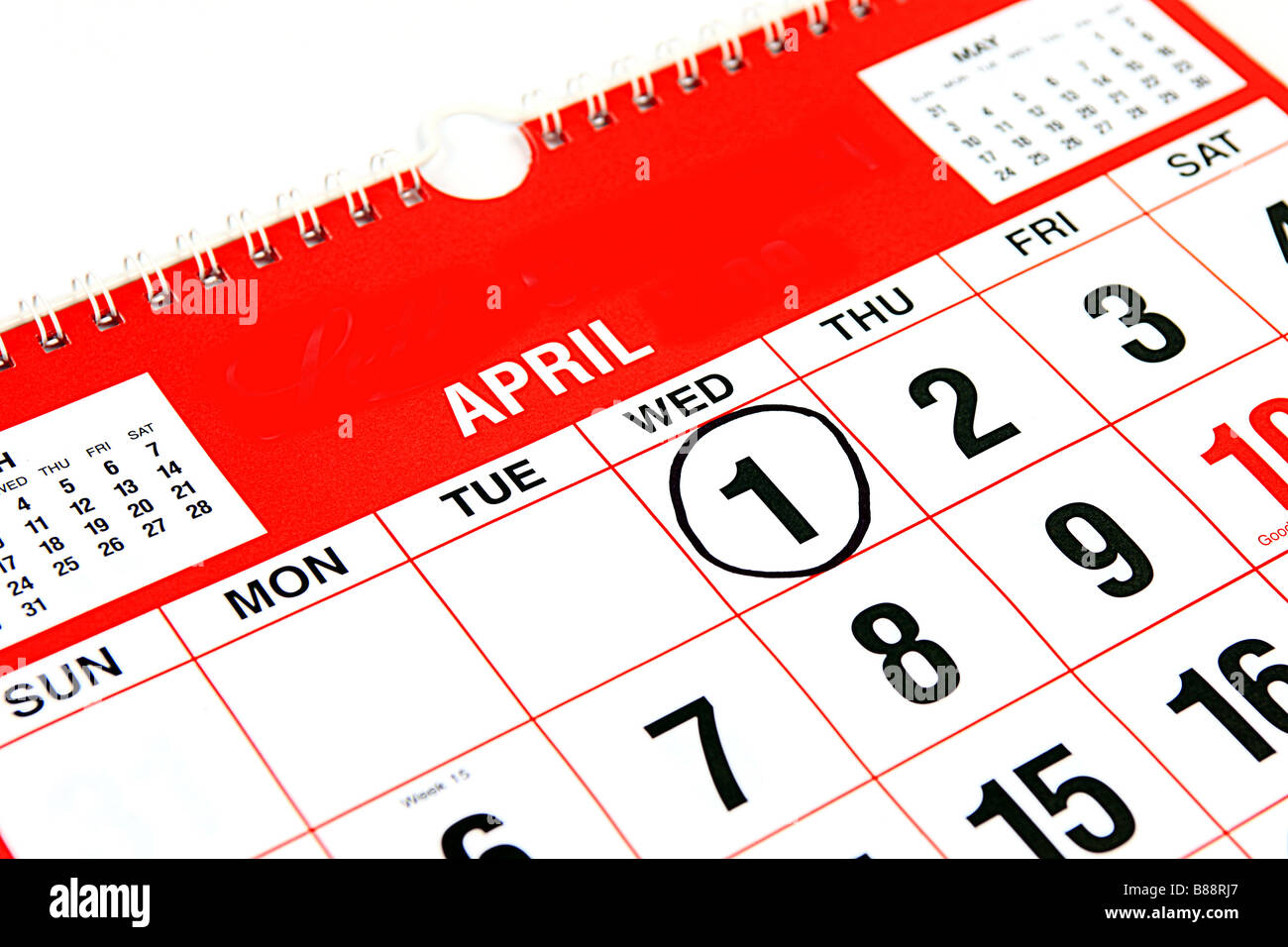 Calendario del mese di aprile con un anello nero intorno al 1 aprile Fools Day Foto Stock