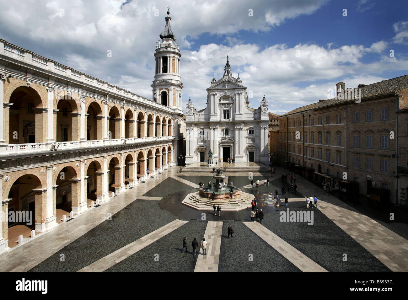 Santuario della basilica di santa casa immagini e fotografie stock ad