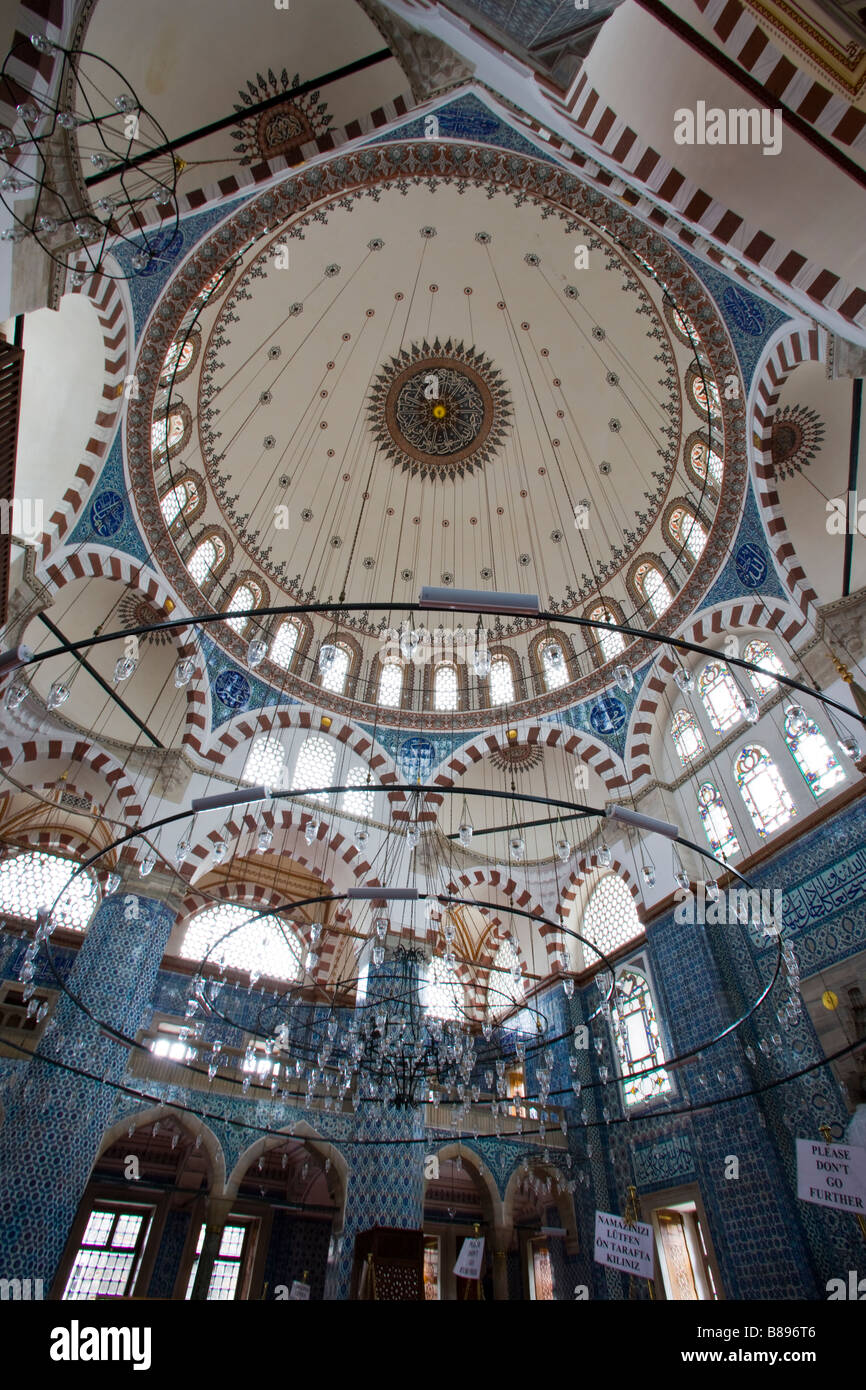 La Moschea Rüstempasa Istanbul Turchia Foto Stock