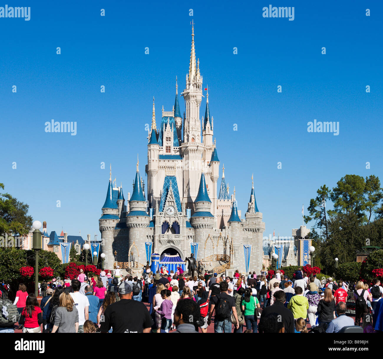 Il Castello di Cenerentola, Magic Kingdom, il Walt Disney World Resort, Lake Buena Vista Orlando, Florida, Stati Uniti d'America Foto Stock