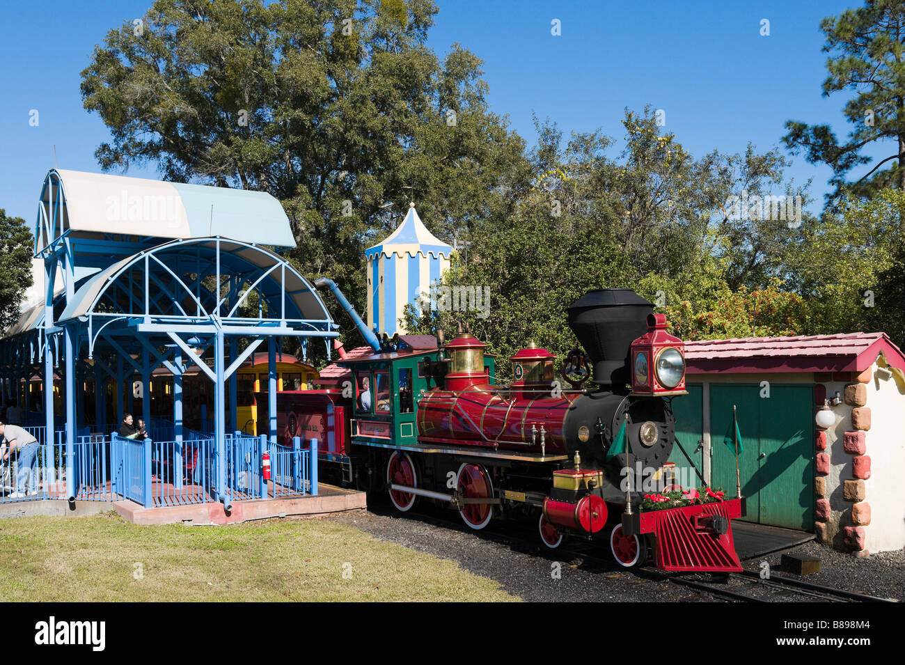 Walt Disney World Railroad, Mickey's Toontown Fair, Magic Kingdom, il Walt Disney World Resort di Orlando, Florida, Stati Uniti d'America Foto Stock