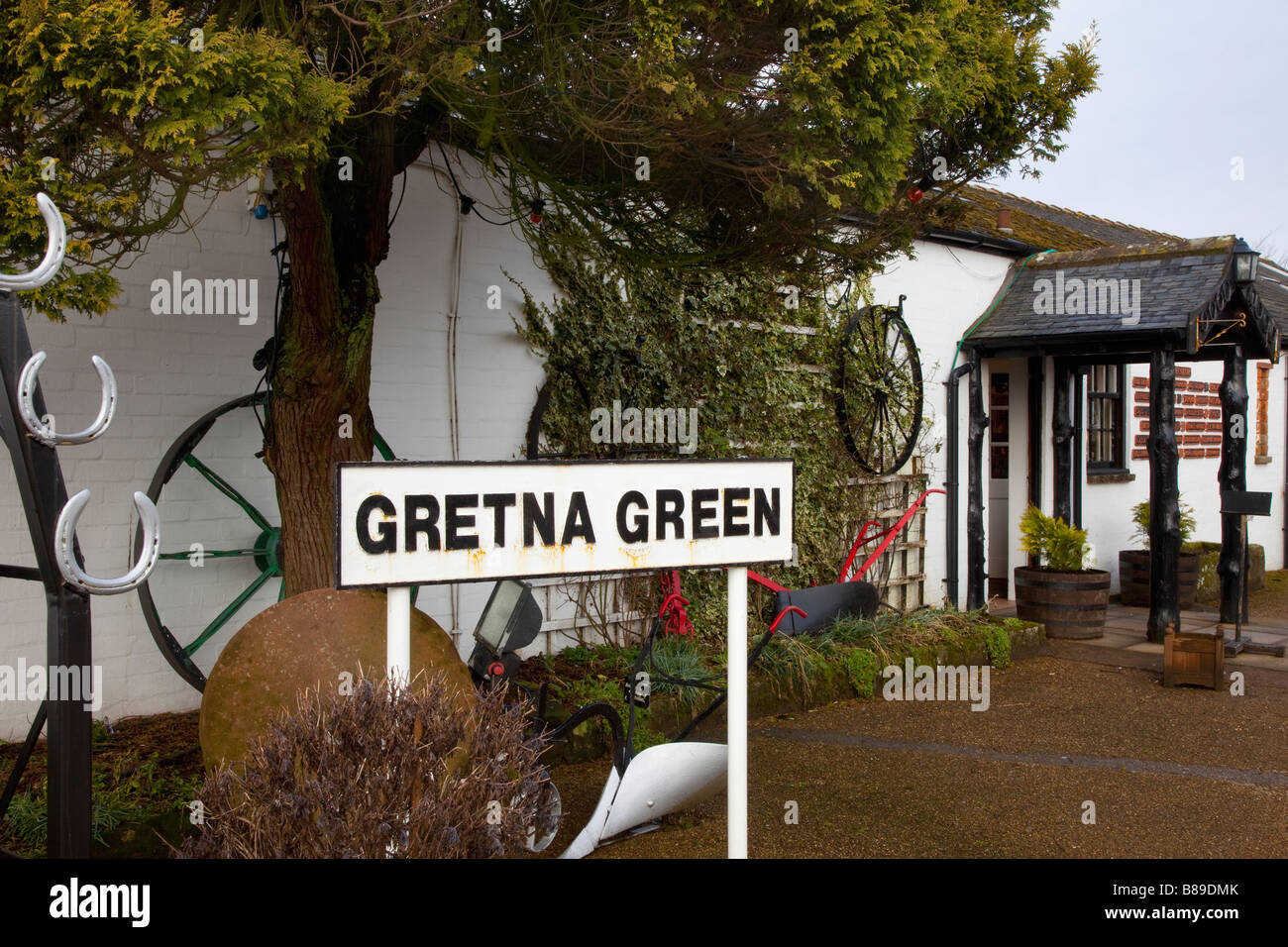 Old Blacksmiths Shop  Gretna Green Sign Wedding Venue, Dumfriesshire, Scozia, Regno Unito Foto Stock