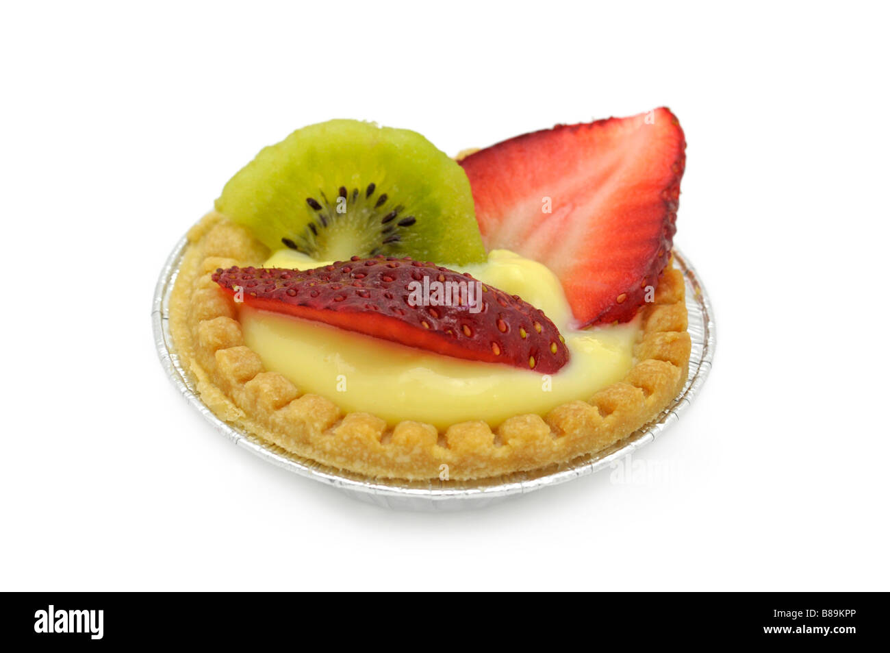 Crema pasticcera crostata guarnita con frutta Foto Stock