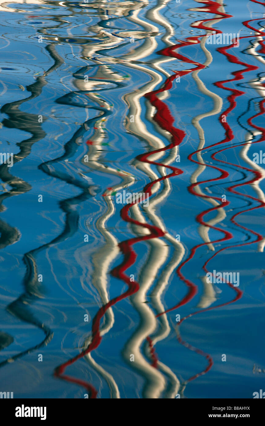 Riflessioni yachtsTrogir Dalmazia Croazia Foto Stock