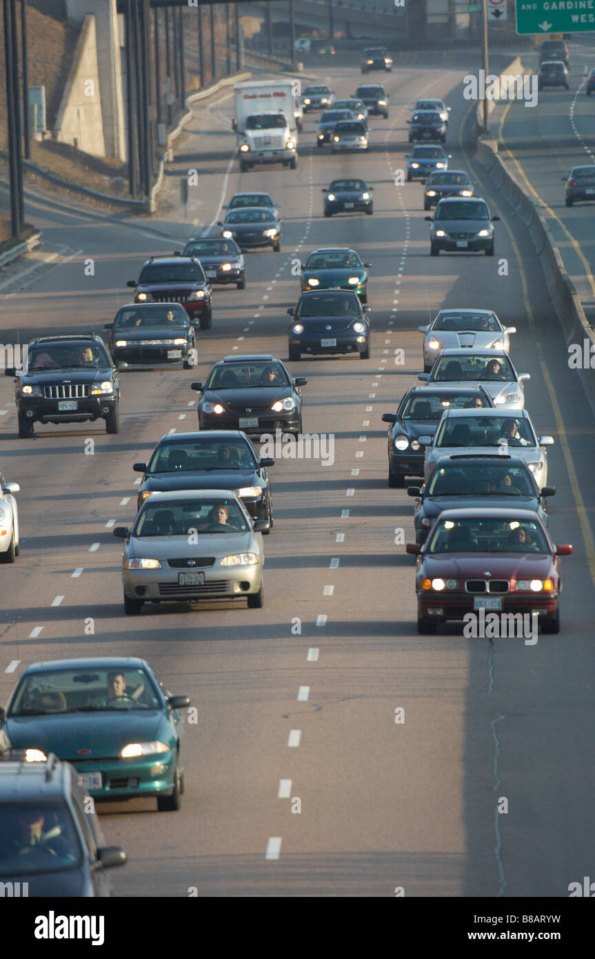Il traffico Don Valley Expressway, Toronto, Ontario Foto Stock