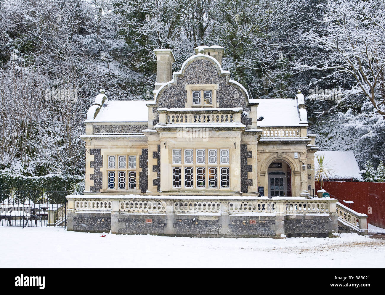Swanbourne Lodge a Arundel, Sussex nella neve Foto Stock